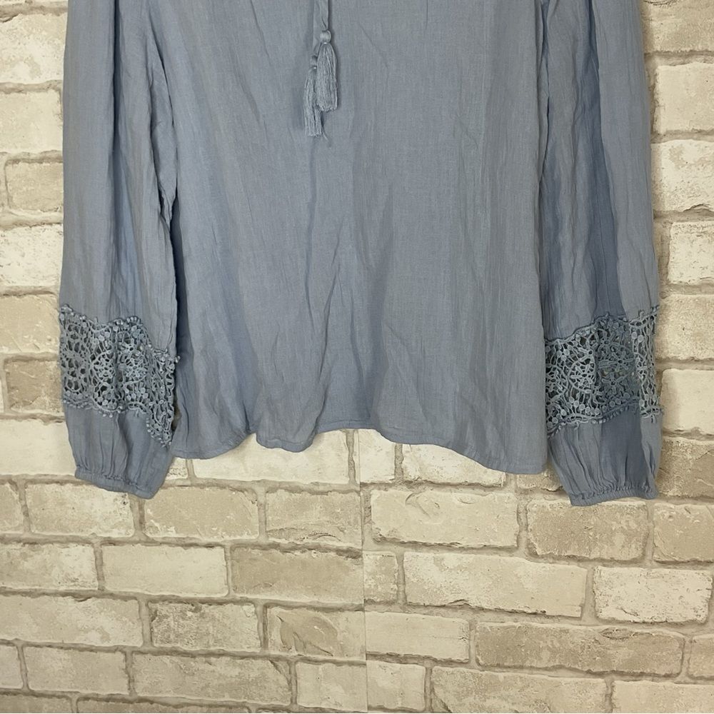 Lucky Brand Light Blue Crochet Trim Blouse Size L - Picture 3 of 16